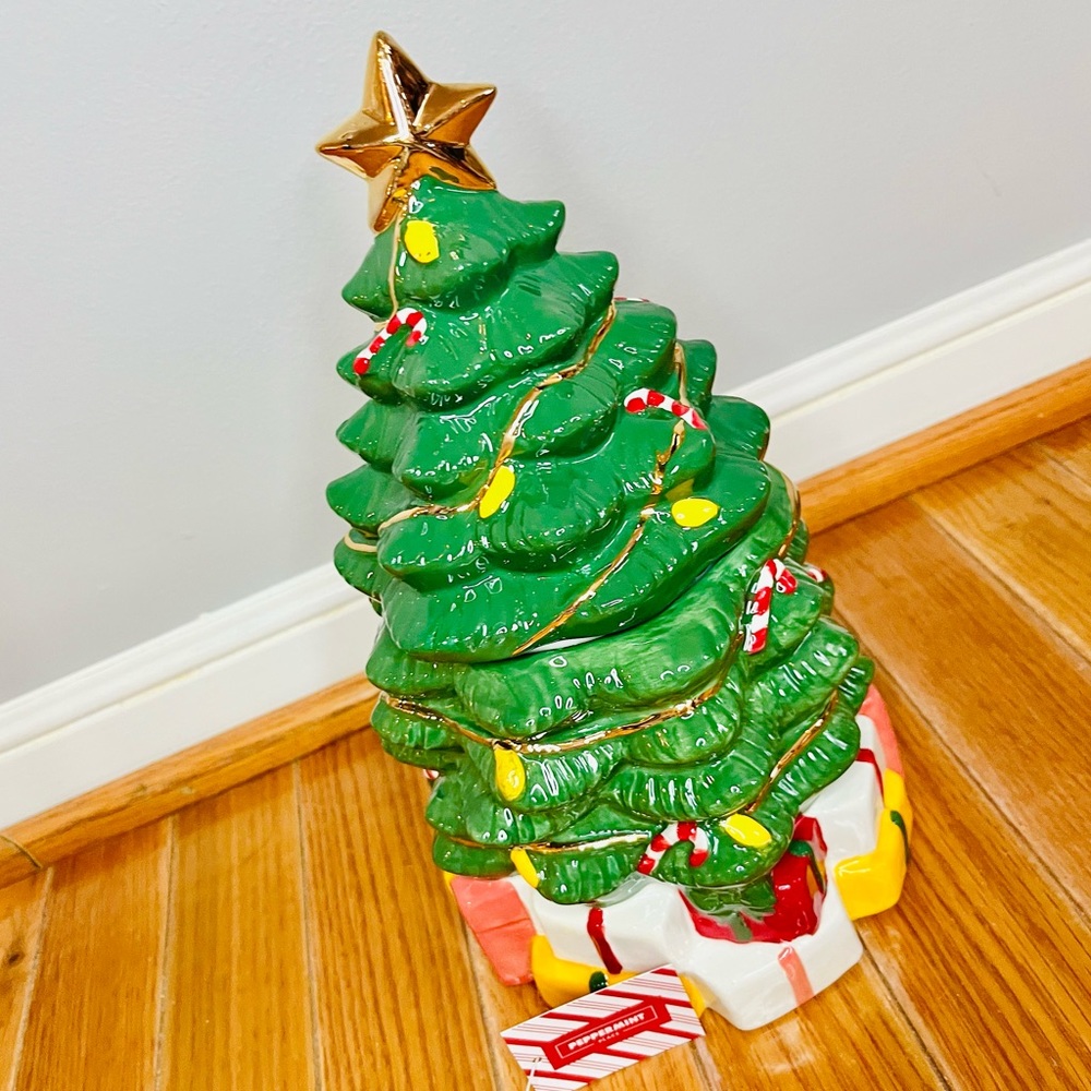 New Ceramic Christmas Tree cookie jar canister - Picture 2 of 3